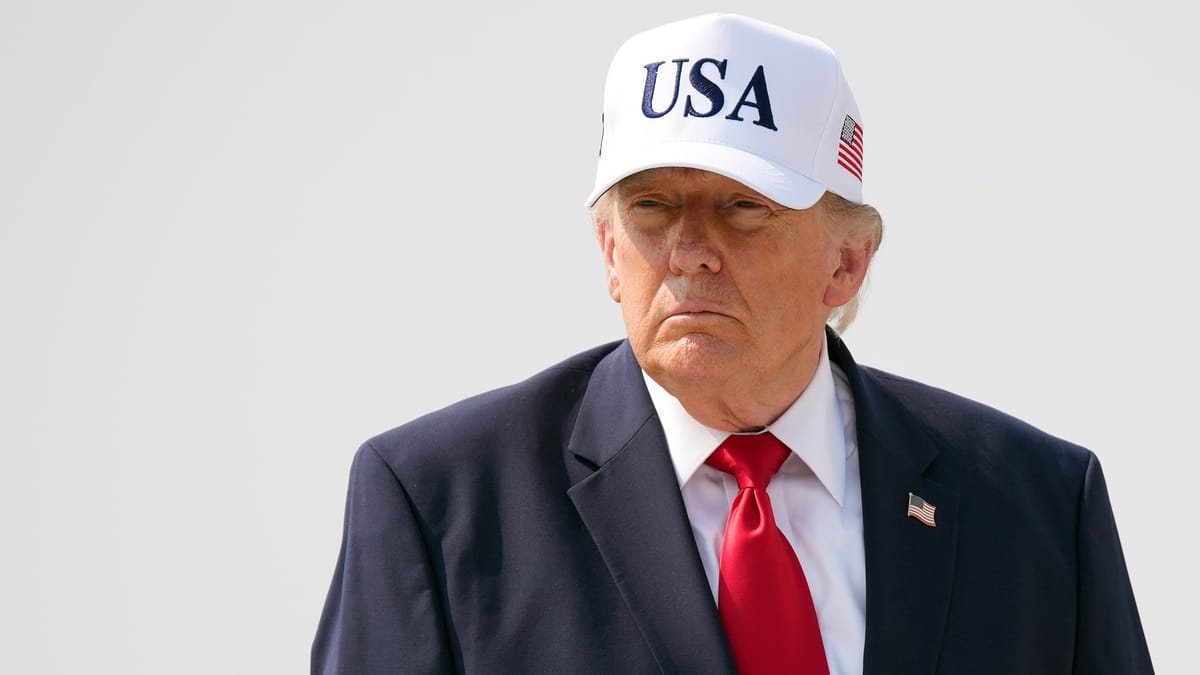 Trump droht Spanien und lobt es wenig später