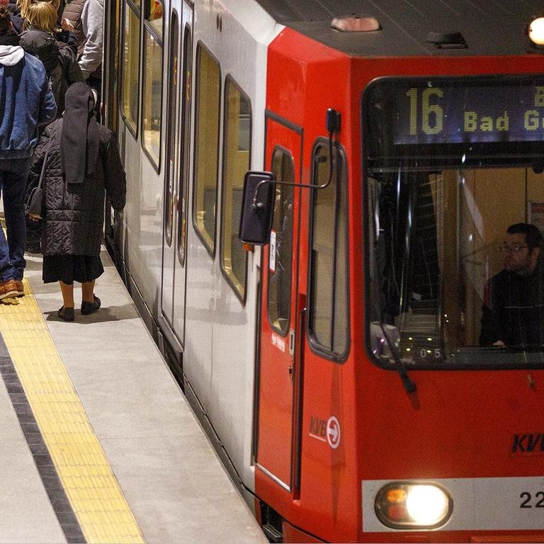 ÖPNV gewinnt Fahrgäste, Fernverkehr verliert im ersten Halbjahr 2026
