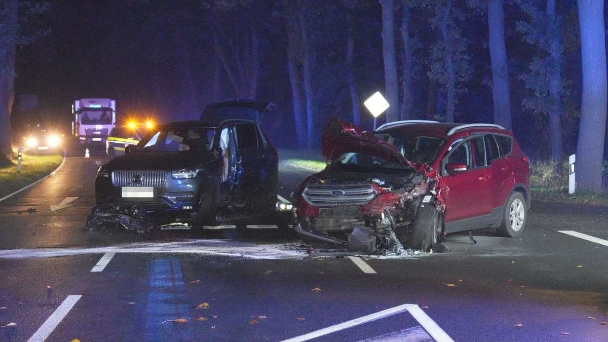 Schwerer Unfall auf der K242 bei Wildeshausen: Kind unter den Verletzten