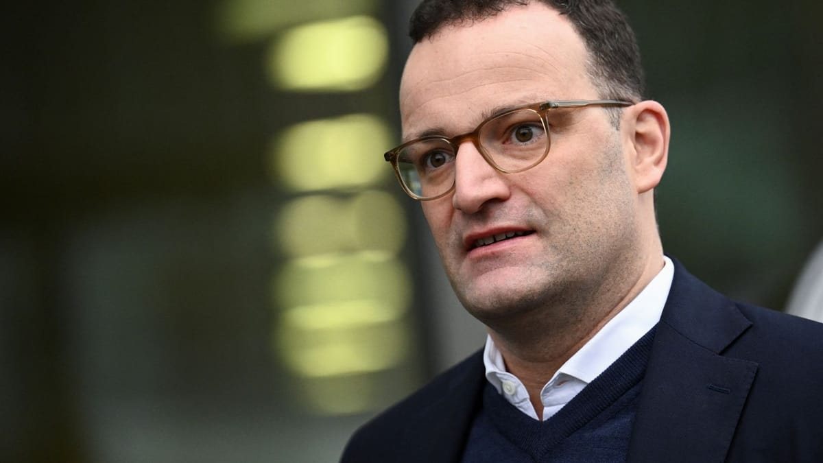 Jens Spahn zeigt Rapper Ski Aggu wegen Drogengerüchten an