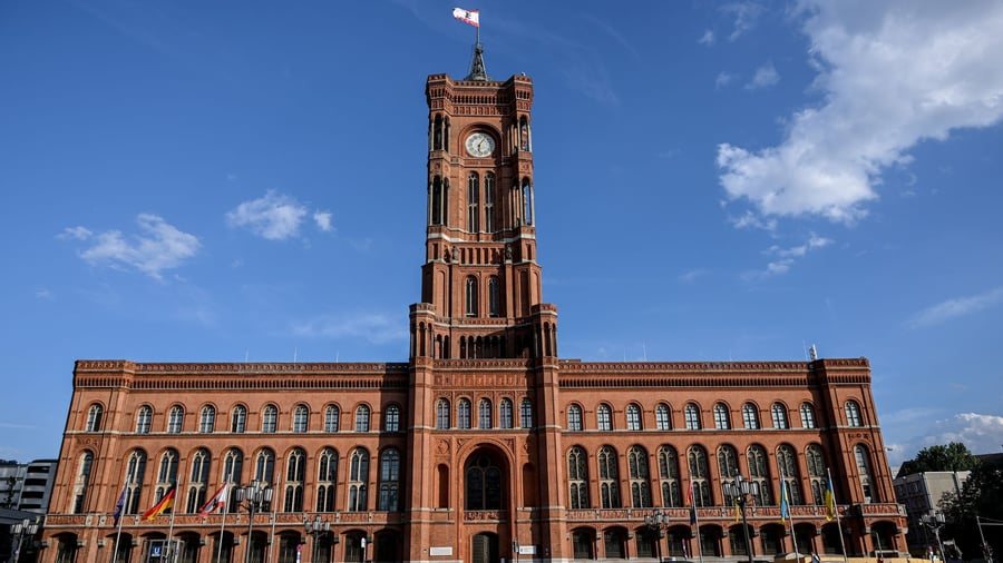 Berliner SPD nimmt Sondierungsgespräche mit der Linken an