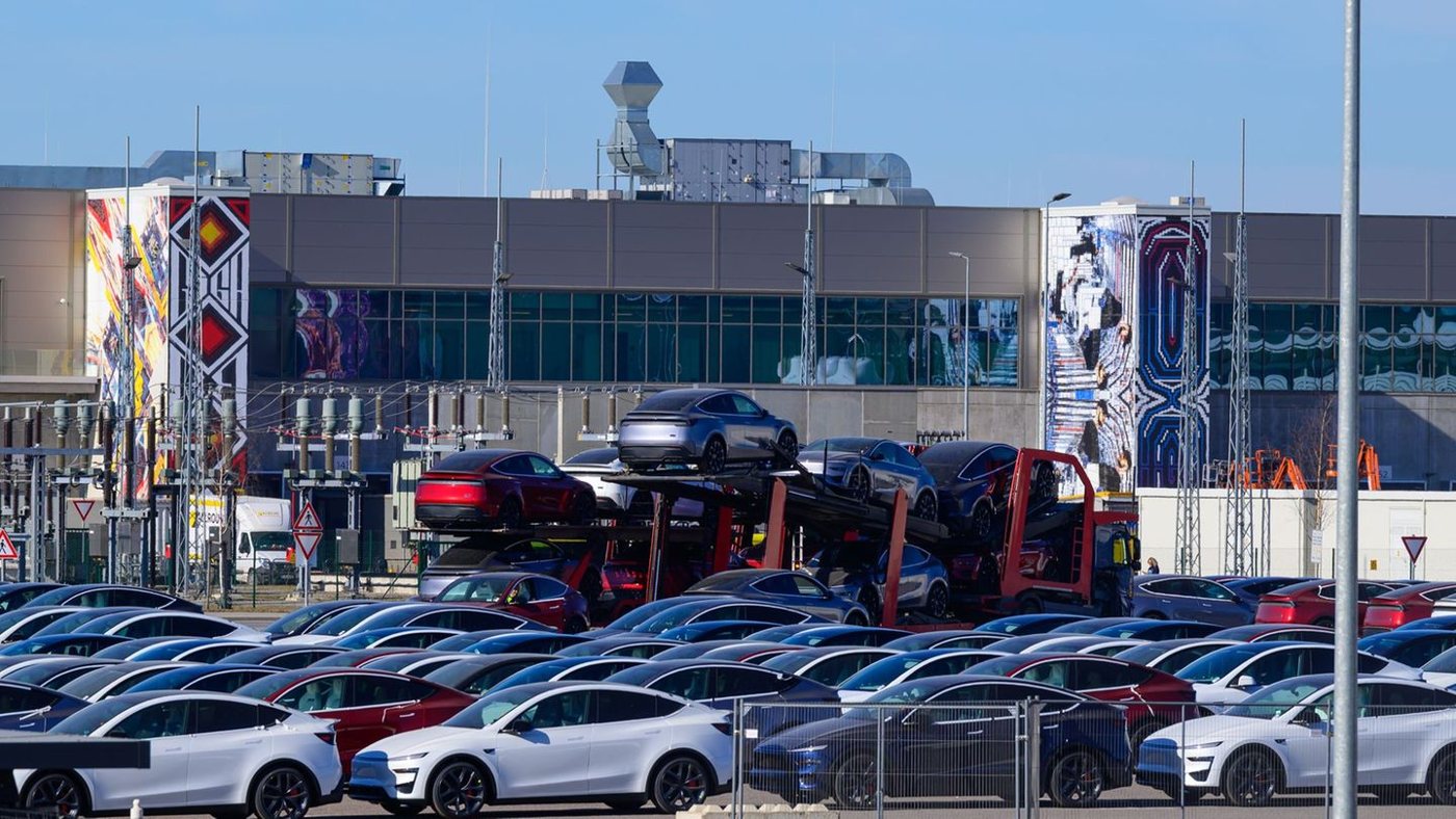 Tesla plant deutliche Produktionssteigerung im Werk Grünheide