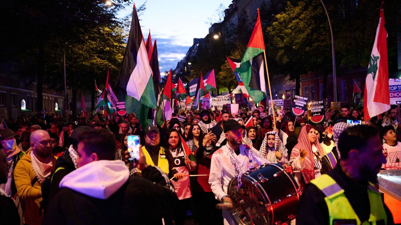 Propalästinensische Demonstration in Berlin: 3.500 Teilnehmer, mehrere Festnahmen