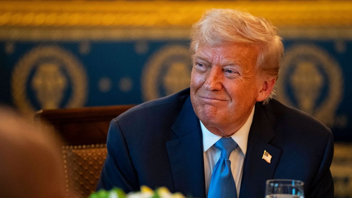 Trump versichert Nato-Partnern: USA bleiben im Bündnis