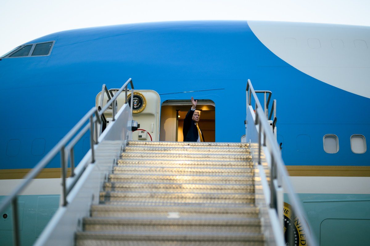 Trump verließ Ankara heimlich in einer C-32A statt in Air Force One