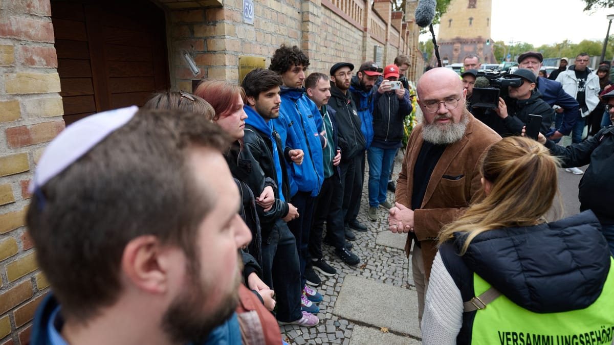 Widersprüche im Landtagspräsidium nach Synagogen-Eklat in Halle