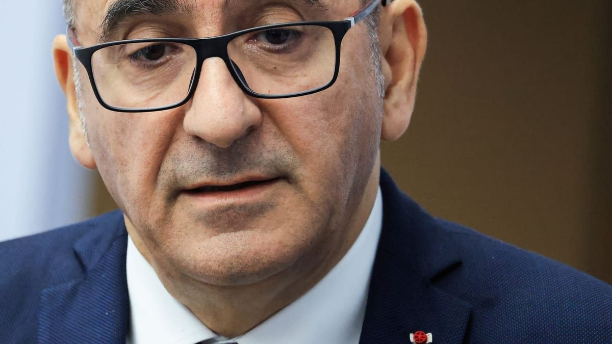 Macron lehnt Rücktritt von Innenminister Nuñez nach schweren Ausschreitungen ab