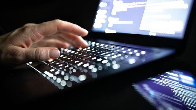 Behörden nehmen Internetseiten wegen kritischer PHP-Sicherheitslücke offline