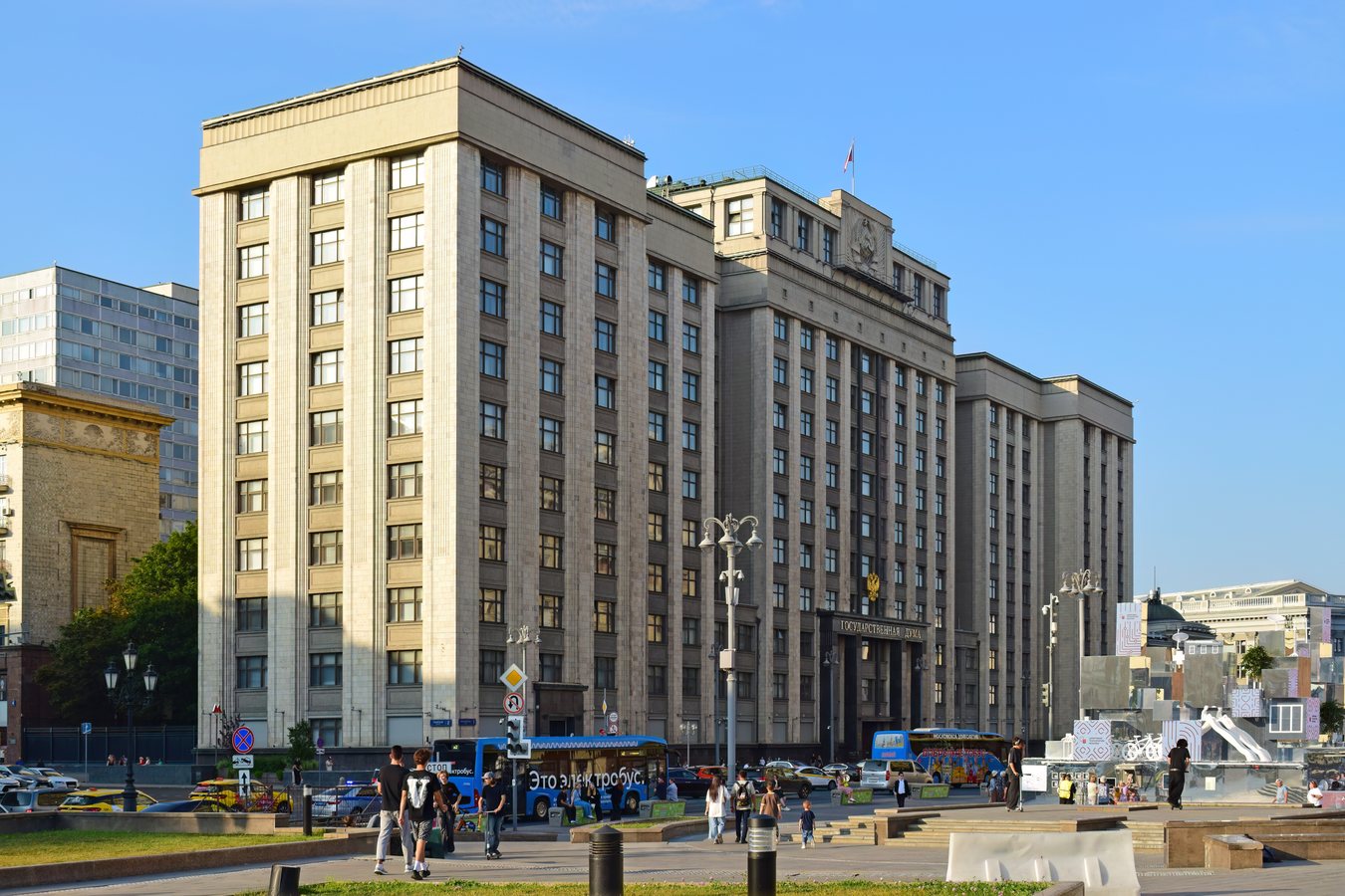 Russland verlagert die Soldatensuche in Betriebe und Hochschulen