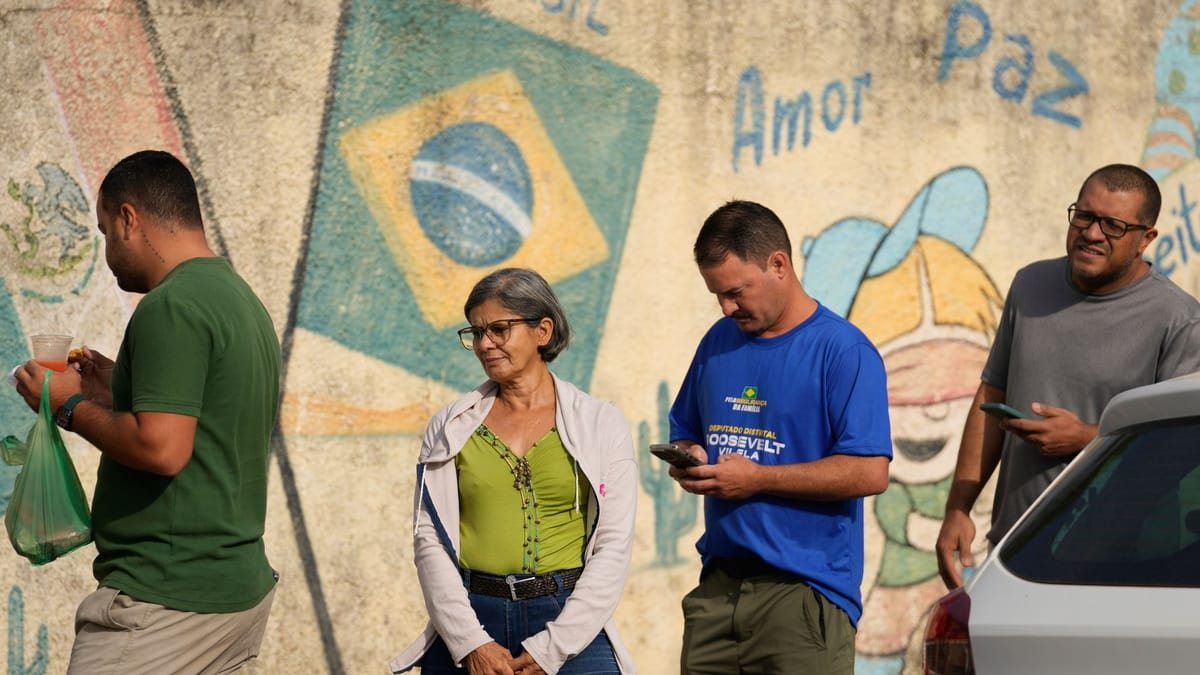 Brasilien wählt Präsidenten: Lula und Flávio Bolsonaro liegen Kopf an Kopf