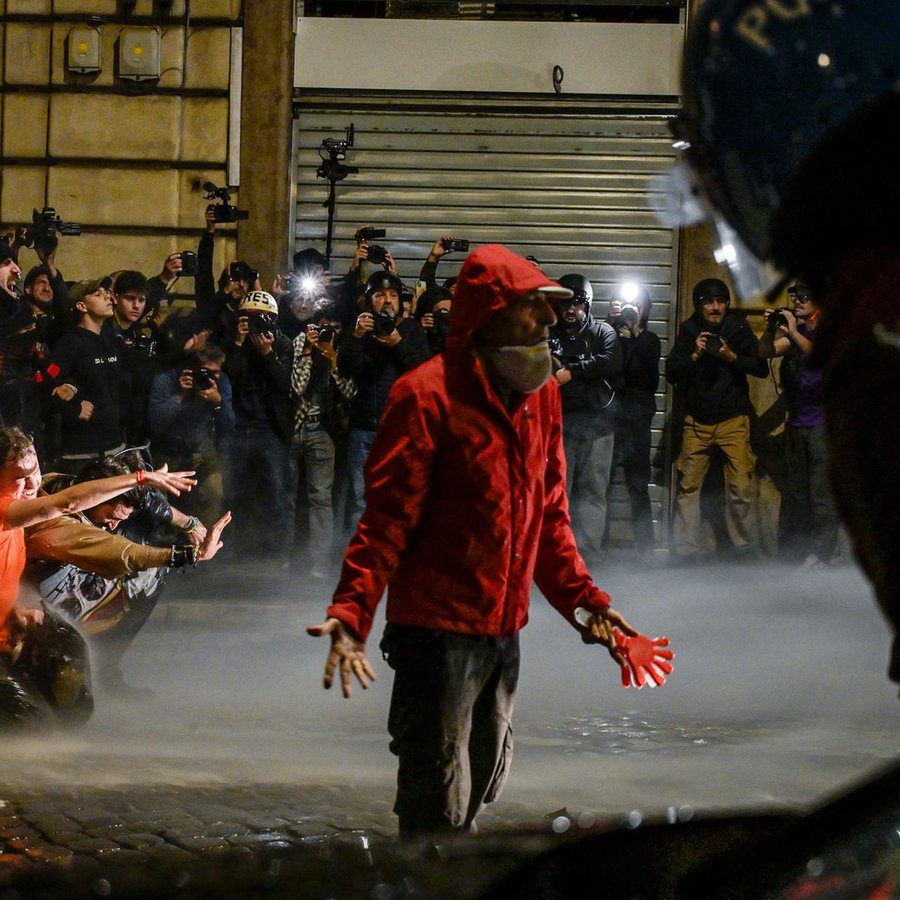Proteste in mehreren europäischen Ländern enden in Gewalt und Chaos