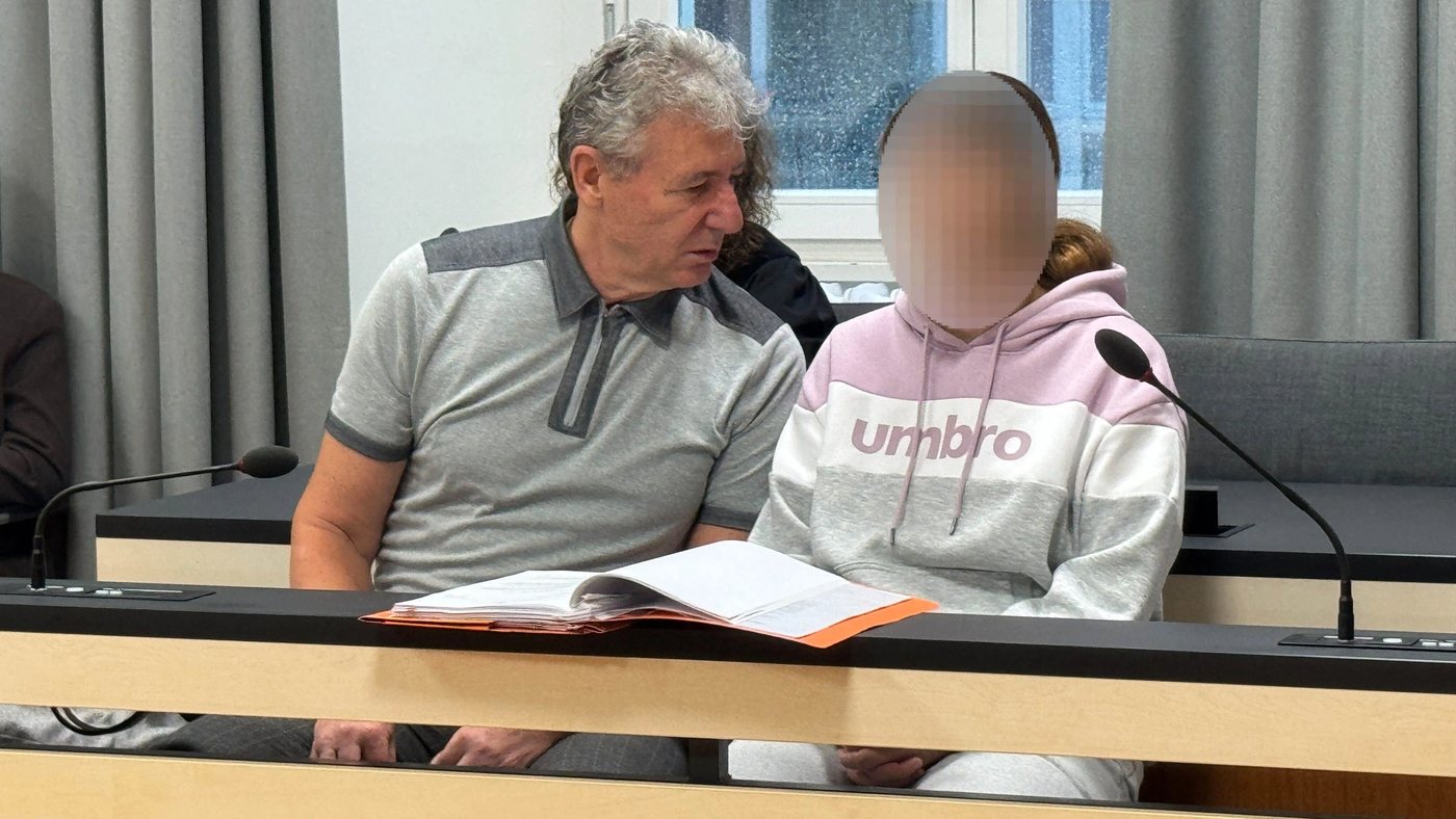 Mutter zieht Kind auf Bahngleise: Gericht erklärt Frau für schuldunfähig