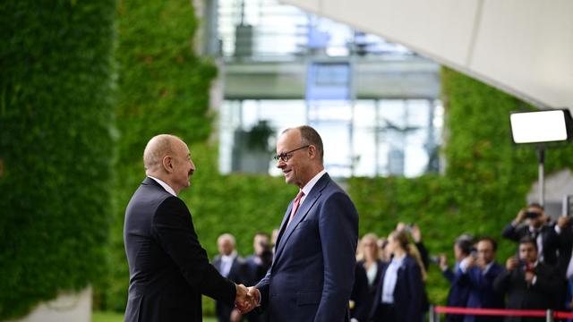 Deutschland will mehr Öl und Gas aus Aserbaidschan importieren