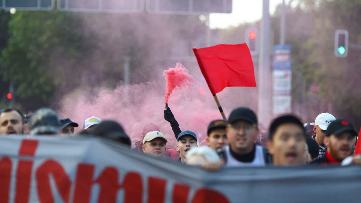 AfD-Parteitag in Erfurt: Massenproteste und Blockaden legen Stadt lahm