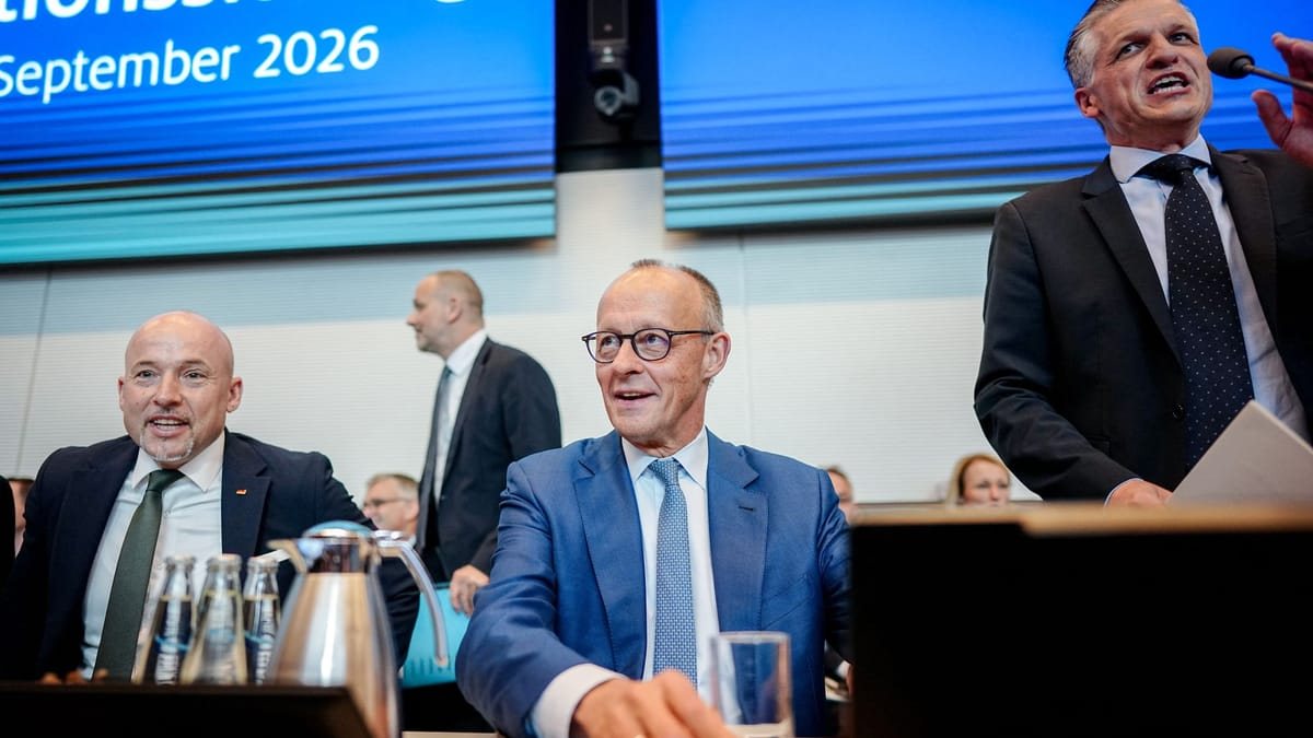 CDU hält an Merz fest: Drei Szenarien für die kommenden Monate
