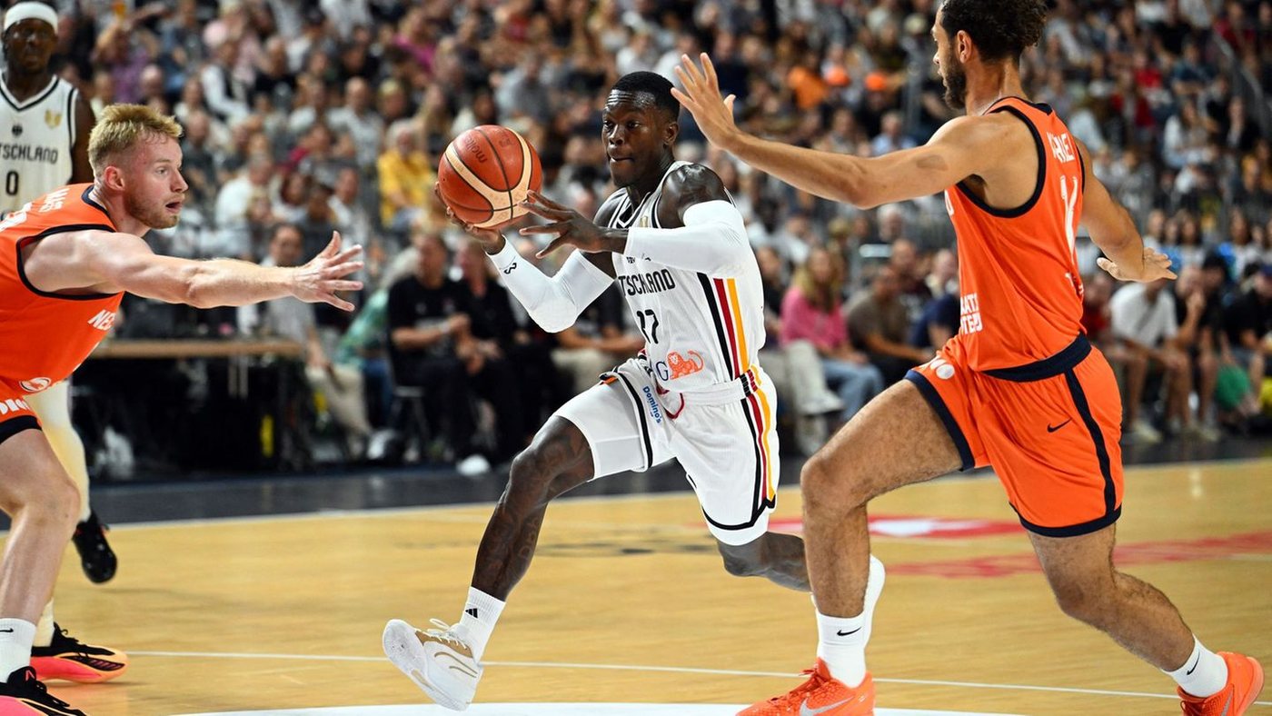 Basketball-Doppelpack in Köln: Männer feiern Sieg, Frauen verlieren WM-Generalprobe