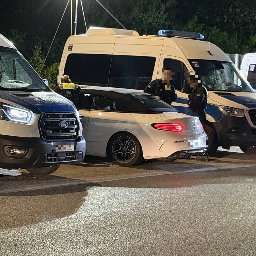 Polizei findet Waffen und Drogen bei Hells-Angels-Feier in Mönchengladbach